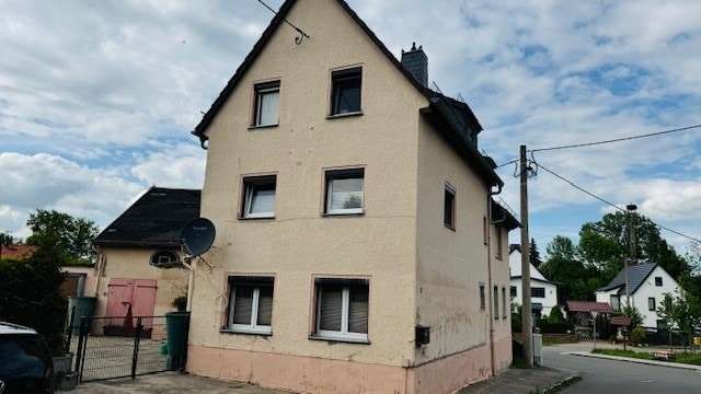 Haus aus südlicher Richtung - Einfamilienhaus in 04552 Borna mit 138m² kaufen