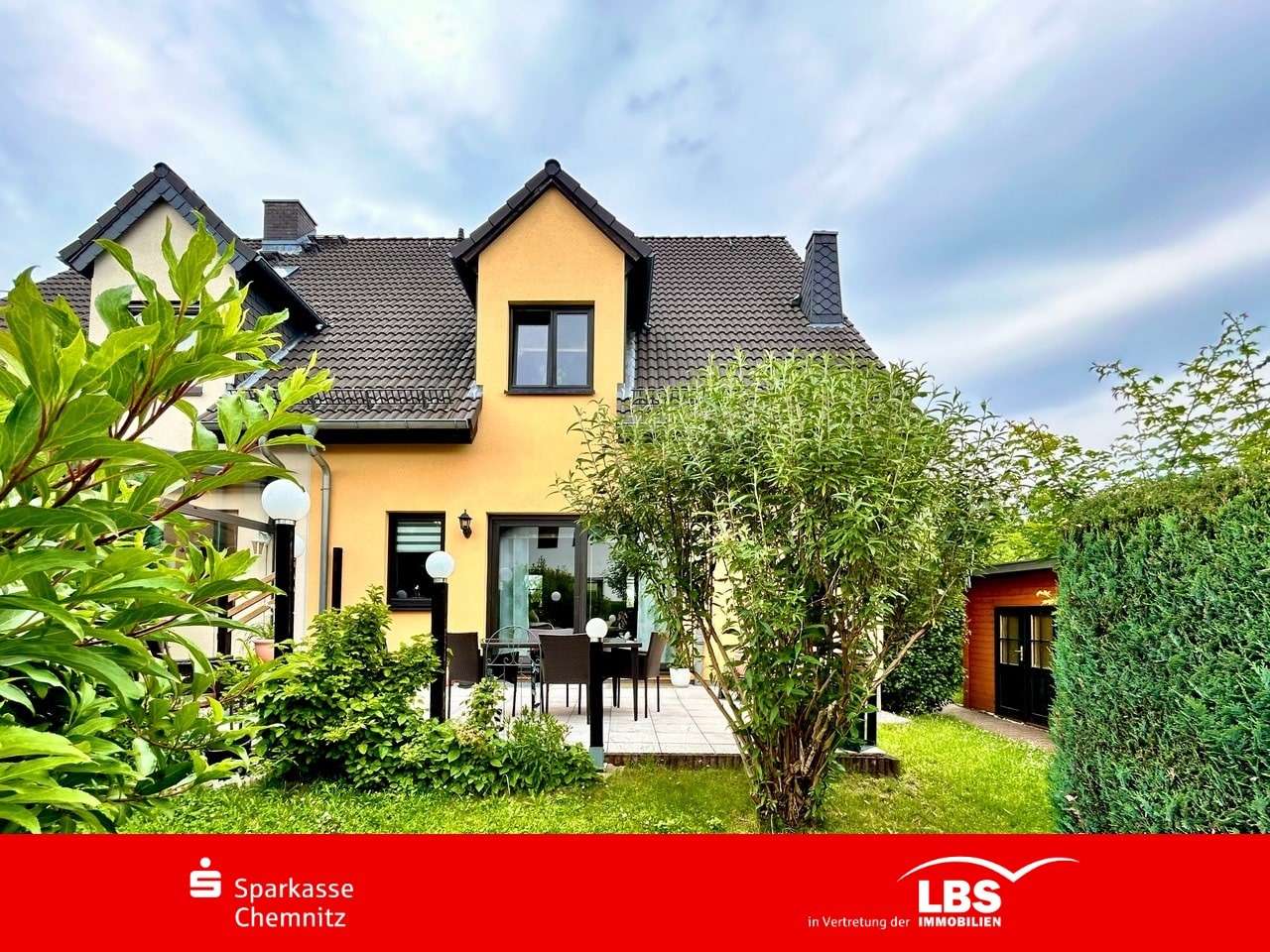Hausansicht Gartenseite Hausansicht Gartenseite - Doppelhaushälfte in 09243 Niederfrohna mit 171m² kaufen
