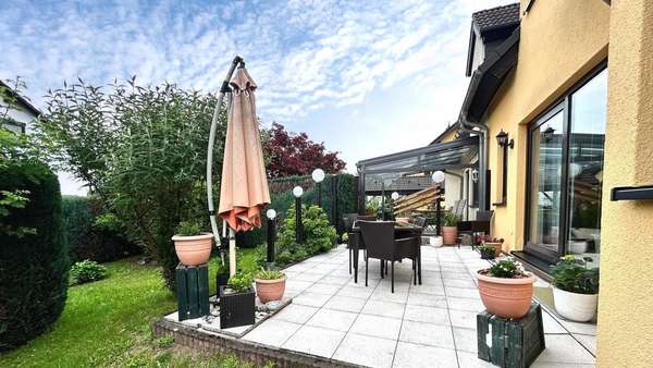 Terrasse Terrasse - Doppelhaushälfte in 09243 Niederfrohna mit 171m² kaufen