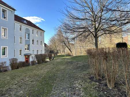 Außenansicht - Erdgeschosswohnung in 09126 Chemnitz mit 58m² kaufen