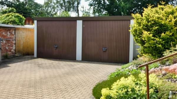 Garagen - Doppelhaushälfte in 09337 Hohenstein-Ernstthal mit 70m² kaufen