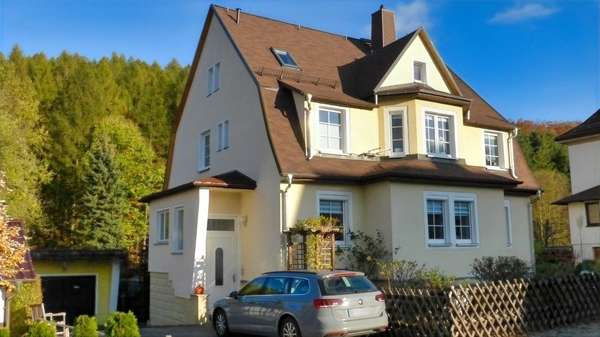 Hausansicht - Zweifamilienhaus in 09350 Lichtenstein mit 190m² kaufen