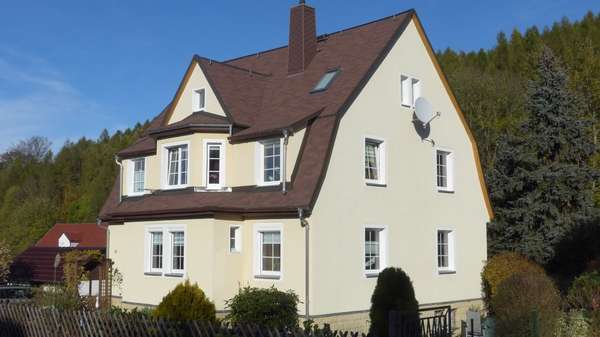 Hausansicht - Zweifamilienhaus in 09350 Lichtenstein mit 190m² kaufen