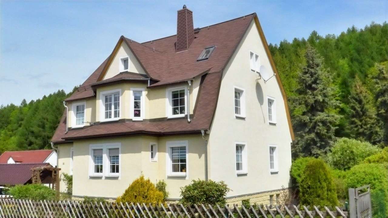 Hausansicht - Zweifamilienhaus in 09350 Lichtenstein mit 190m² kaufen