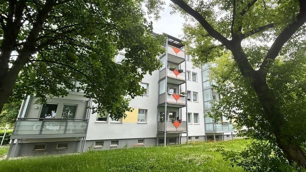 Ansicht Balkonseite - Etagenwohnung in 09117 Chemnitz mit 75m² kaufen