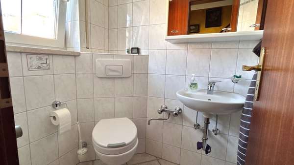 EG - Gäste-WC EG - Gäste-WC - Einfamilienhaus in 09212 Limbach-Oberfrohna mit 82m² kaufen
