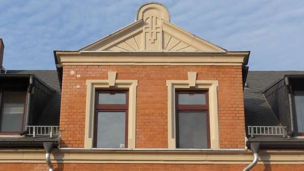 Gaubendetail Gaubendetail - Mehrfamilienhaus in 09131 Chemnitz mit 340m² kaufen