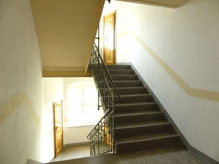 Treppenhaus - Mehrfamilienhaus in 09130 Chemnitz mit 569m² kaufen