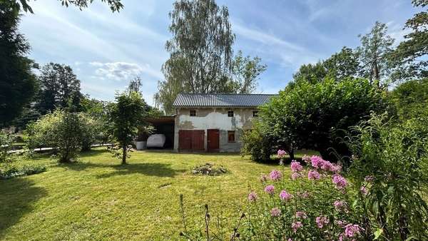 Blick auf das Gebäude - Grundstück in 09116 Chemnitz mit 580m² kaufen