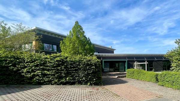 Frontansicht  - Sonstige in 09232 Hartmannsdorf mit 609m² kaufen