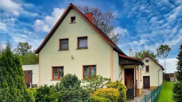 Vorderansicht - Einfamilienhaus in 09322 Penig mit 88m² kaufen