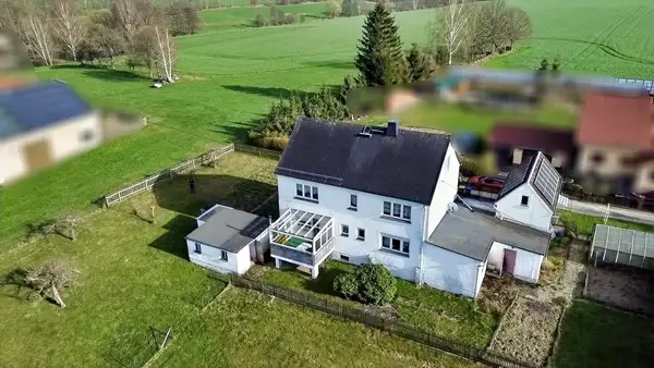 Einfamilienhaus mit tollem Garten 