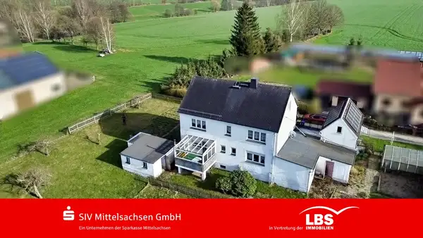 Einfamilienhaus mit tollem Garten 