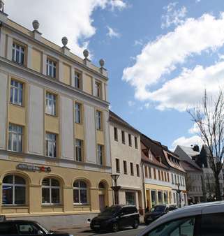 Straßeansicht - Mehrfamilienhaus in 09669 Frankenberg mit 150m² kaufen