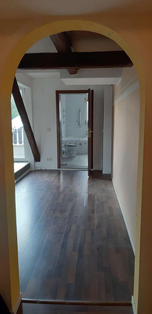 Blick vom Flur - Dachgeschosswohnung in 09627 Bobritzsch-Hilbersdorf mit 60m² mieten
