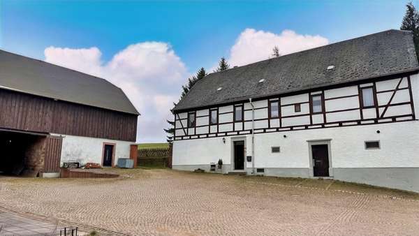 Hofansicht - Bauernhaus in 09648 Mittweida mit 100m² kaufen
