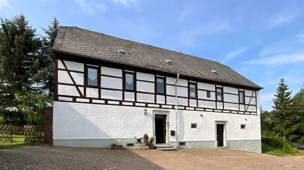 Hofansicht Wohnhaus - Bauernhaus in 09648 Mittweida mit 100m² kaufen
