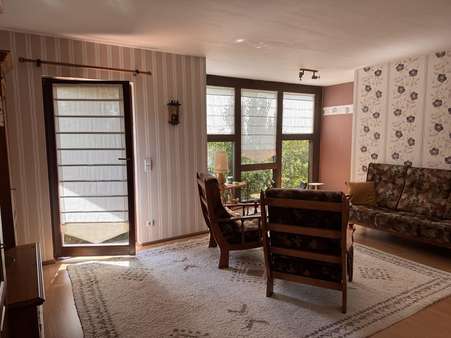 Wohnzimmer im EG - Einfamilienhaus in 09669 Frankenberg mit 125m² kaufen