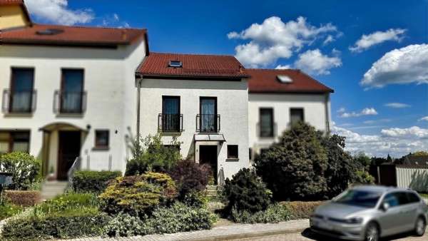 Straßenansicht Straßenansicht - Reihenmittelhaus in 09648 Altmittweida mit 110m² kaufen