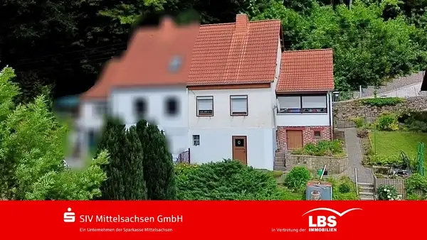 Charmante Doppelhaushälfte mit Potenzial