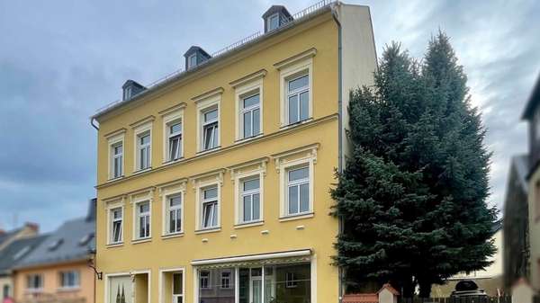 Straßenansicht  - Mehrfamilienhaus in 09217 Burgstädt mit 310m² kaufen