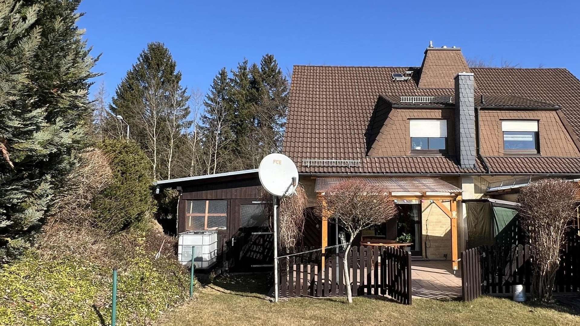 Ansicht Süd - Doppelhaushälfte in 08289 Schneeberg mit 116m² kaufen