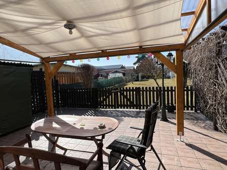 Terrasse - Doppelhaushälfte in 08289 Schneeberg mit 116m² kaufen