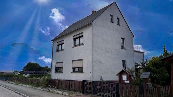Zweifamilienhaus in 09385 Lugau mit 180m² kaufen