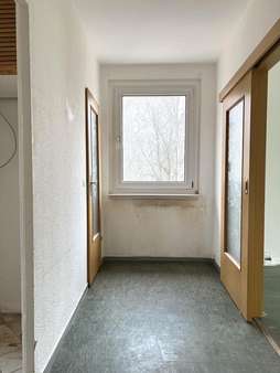 Flur - Etagenwohnung in 08280 Aue-Bad Schlema mit 49m² kaufen