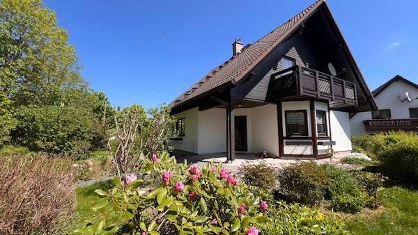 Seitenansicht Seitenansicht - Einfamilienhaus in 09471 Königswalde mit 120m² kaufen