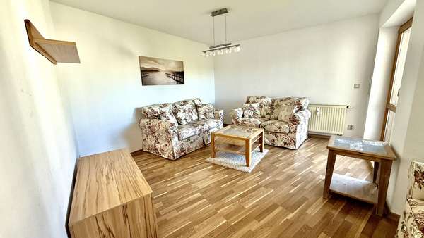 Wohnzimmer Wohnzimmer - Etagenwohnung in 09456 Annaberg-Buchholz mit 74m² kaufen