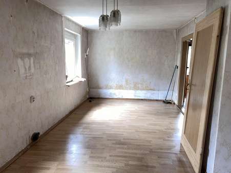 Wohnzimmer EG - Landhaus in 09376 Oelsnitz mit 70m² kaufen