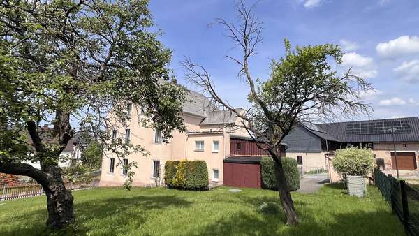 Zweifamilienhaus in 08297 Zwönitz mit 215m² kaufen