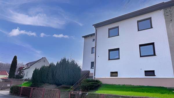 Doppelhaushälfte in 09394 Hohndorf mit 118m² kaufen