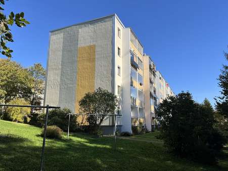 Hausansicht SW Hausansicht SW - Etagenwohnung in 08280 Aue-Bad Schlema mit 58m² kaufen