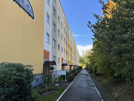 Hauszuwegung Hauszuwegung - Etagenwohnung in 08280 Aue-Bad Schlema mit 58m² kaufen
