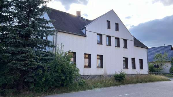 null - Zweifamilienhaus in 09376 Oelsnitz mit 200m² kaufen