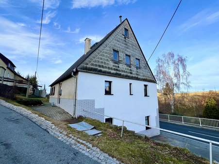 Weg zum Eingang - Einfamilienhaus in 09429 Wolkenstein, Gehringswalde mit 90m² kaufen