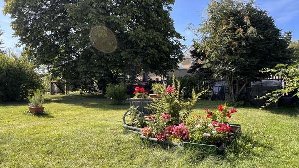 Grundstück - Einfamilienhaus in 08064 Zwickau mit 105m² kaufen