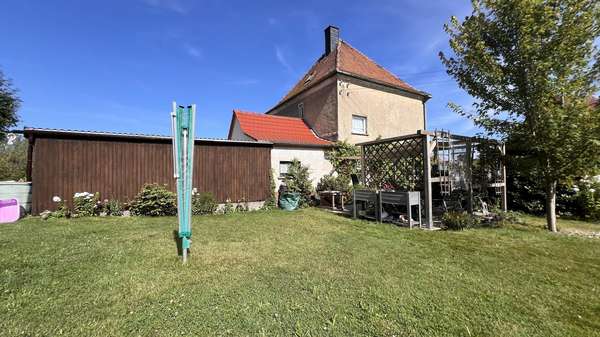 Haus/ Werkstatt/ Carport - Einfamilienhaus in 08064 Zwickau mit 105m² kaufen