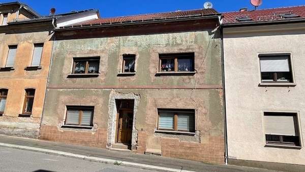 Straßenansicht - Reihenmittelhaus in 08412 Werdau mit 125m² kaufen