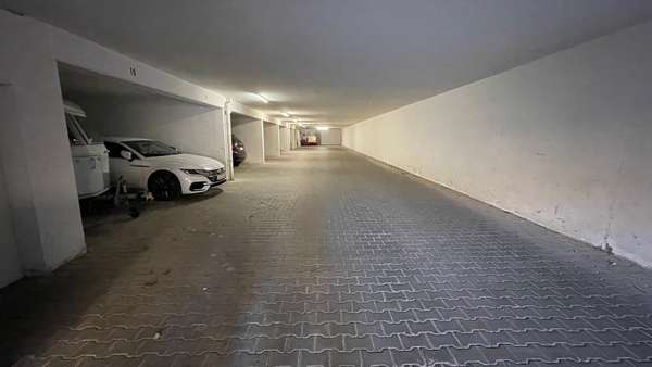 Tiefgarage - Erdgeschosswohnung in 08451 Crimmitschau mit 81m² kaufen
