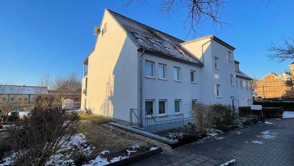 Vorderansicht - Dachgeschosswohnung in 08451 Crimmitschau mit 72m² kaufen