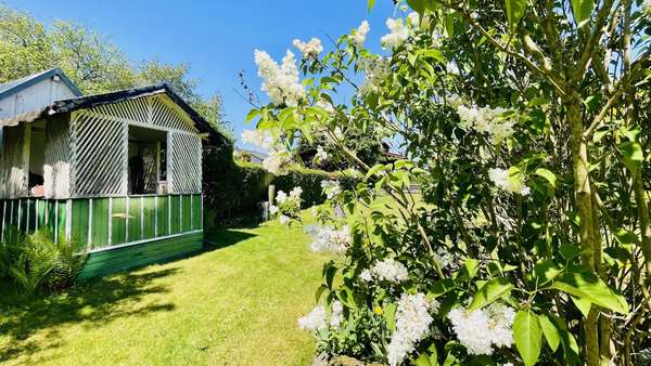 kleines Gartenhaus - Villa in 08058 Zwickau mit 164m² kaufen