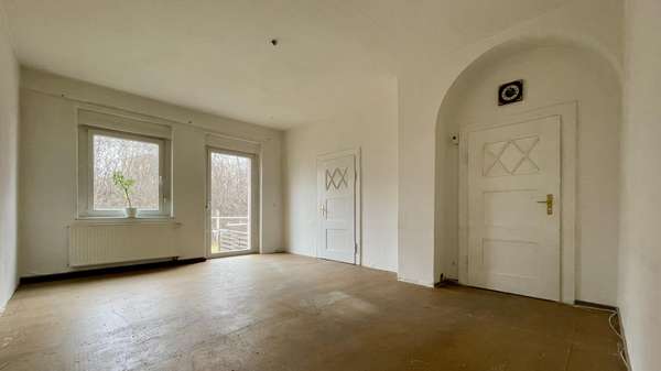 Wohnzimmer - Reihenendhaus in 08058 Zwickau mit 107m² kaufen