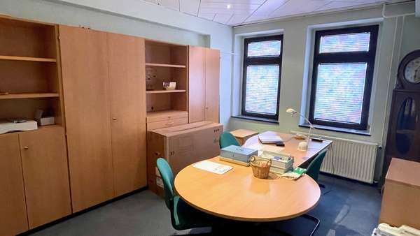 EG Büro EG Büro - Reihenmittelhaus in 08412 Werdau mit 125m² kaufen