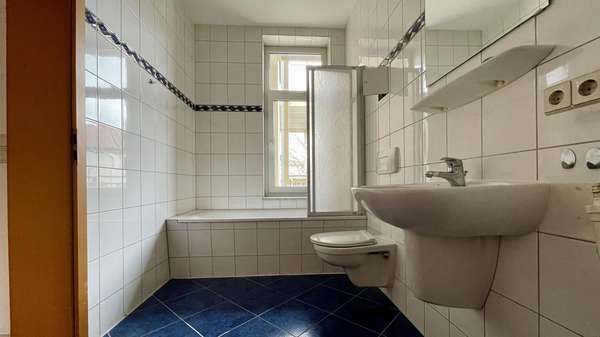 Tageslichtbad mit Wanne - Etagenwohnung in 08056 Zwickau mit 60m² kaufen