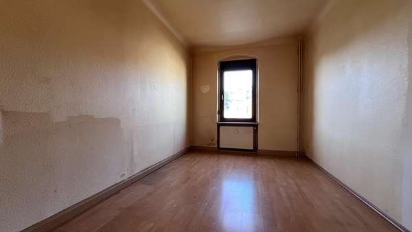 1. OG rechts: Kinderzimmer - Mehrfamilienhaus in 09350 Lichtenstein mit 418m² kaufen