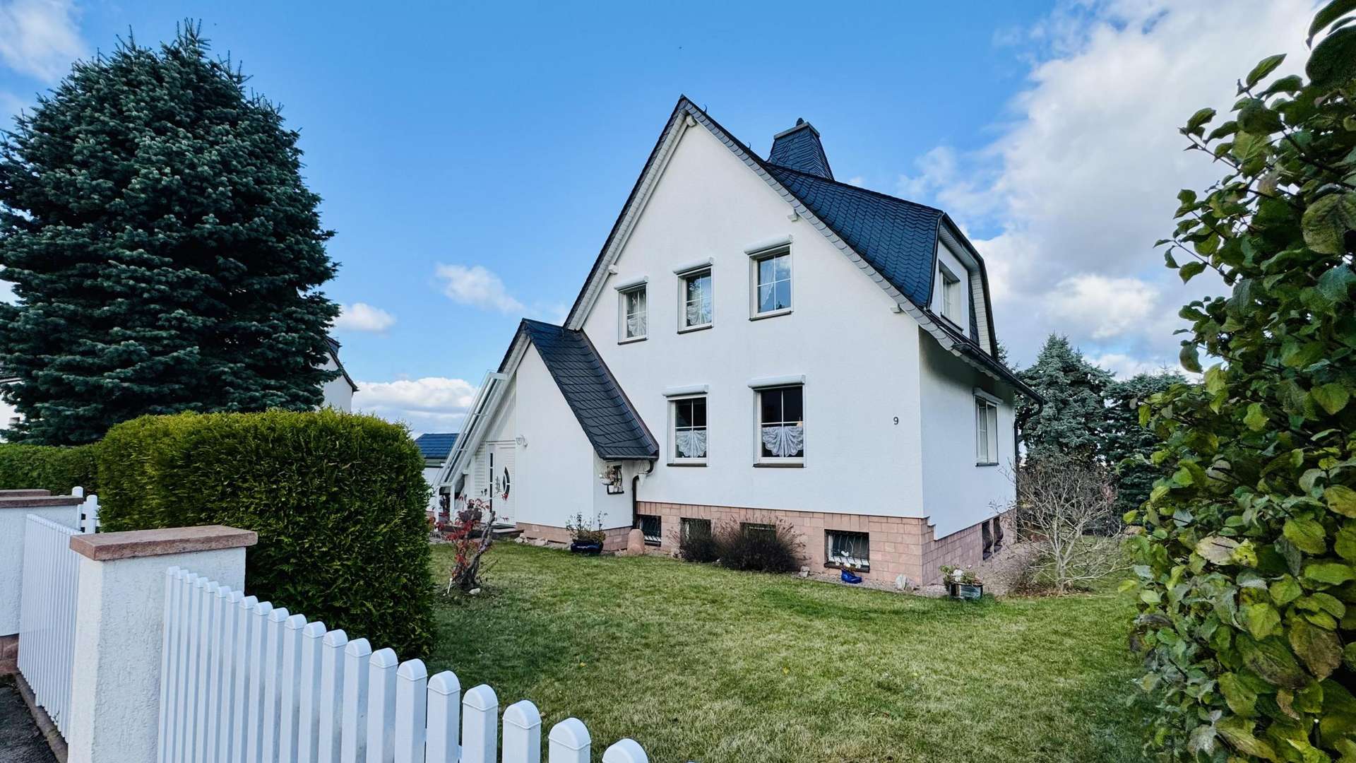 Objektansicht- Frontansicht Objektansicht- Frontansicht - Einfamilienhaus in 08062 Zwickau mit 134m² kaufen