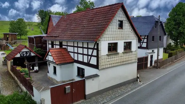 Kleines Fachwerkensemble mit zwei EFH